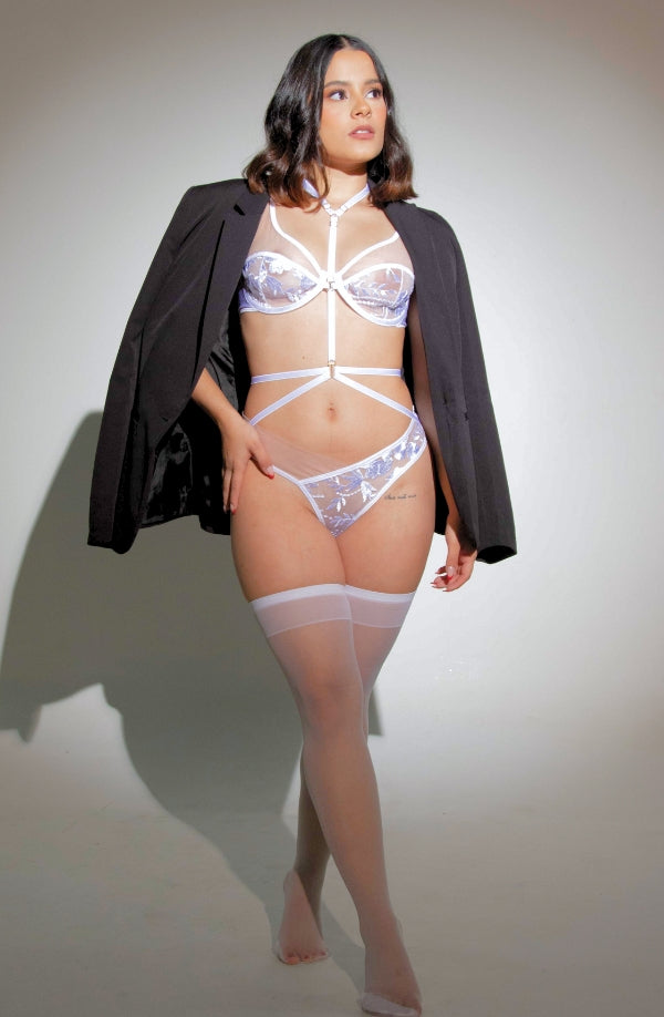 Pragmatic Bra | Panty | Harness | Set in White